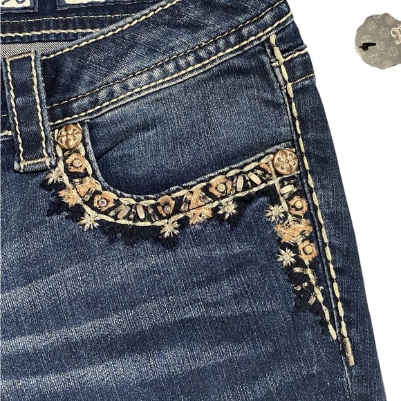 Women's Miss Me Blue Jeans with Silver Details - Picture 7 of 14